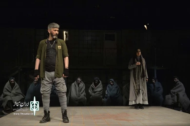 پشت دیوار قدیمی کشتارگاه