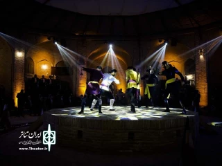 چهل نکته از چهل سالگی جشنواره تئاتر فجر (۱۴)

همه آنچه باید درباره بزرگرترین گردهمایی تئاتر ایران  بدانیم