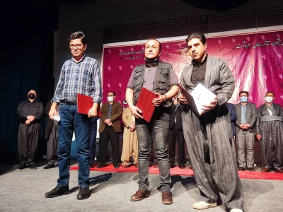 بابرپایی آیین اختتامیه در سردشت

دومین جشنواره تئاتر رامان برگزیدگان خود را شناخت