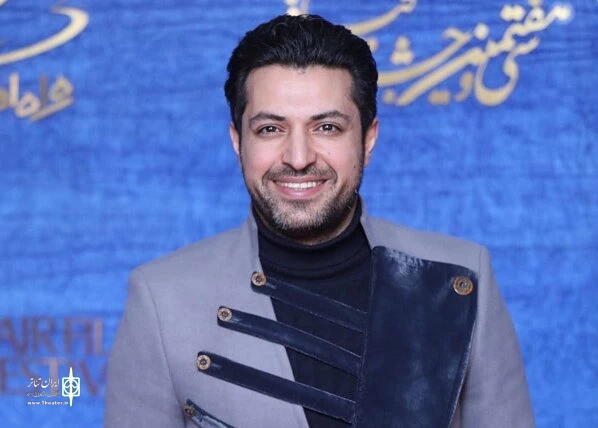 اشکان خطیبی با دو نمایش در تماشاخانه ملک 2