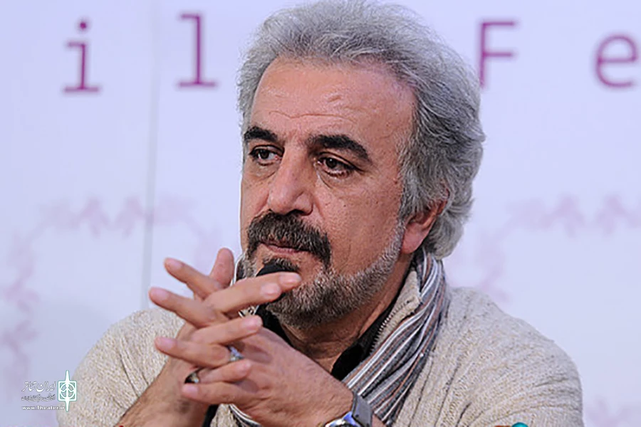 پیکر علیرضا غفاری در قطعه هنرمندان آرام می‌یابد 2