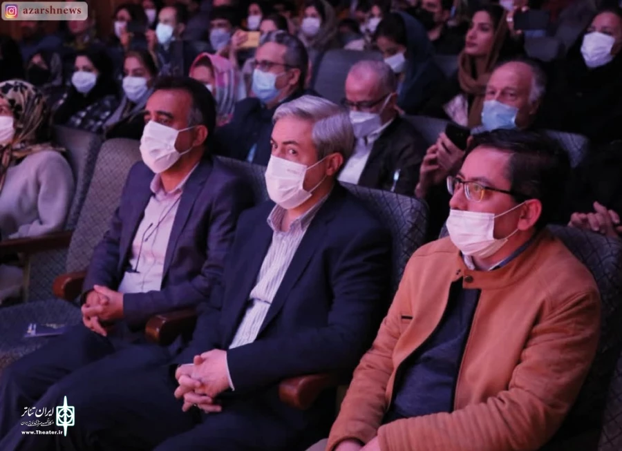 بالندگی تئاتر کشور در گرو توسعه تئاتر استان هاست
دیدار مدیرکل هنرهای نمایشی با مسئولین ، هنرمندان و پیشکسوتان  آذربایجان شرقی 2