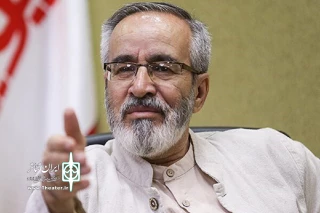 مدیر کانون تئاتر دینی عنوان کرد:

در بسیاری از حوزه‌ها در بازنمایی هنر انقلاب غفلت کرده‌ایم 
باید نگاه نو و متفاوتی به انتخاب چهره سال هنر انقلاب داشته باشیم