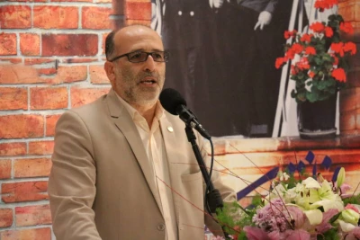 رئیس سازمان بسیج هنرمندان مازندران

شش هزار هنرمند بسیجی پرچمدار جهاد تبیین و هنر انقلاب اسلامی