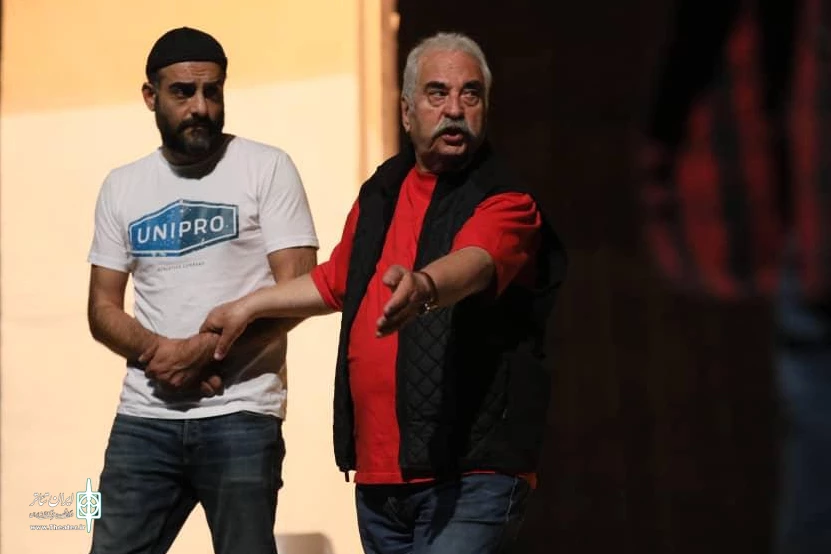 هادی مرزبان و چند نکته درباره نمایش «دکتر نون...» 3