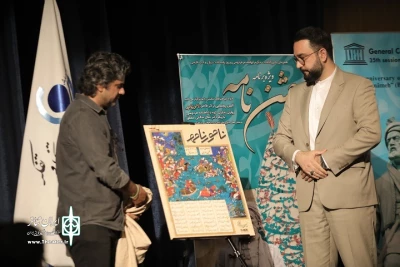 مدیر رادیو نمایش در مراسم رونمایی از برنامه «نامورنامه» عنوان کرد:

فردوسی توسی نماد انسان رسانه‌ای هویت‌محور ایرانی است