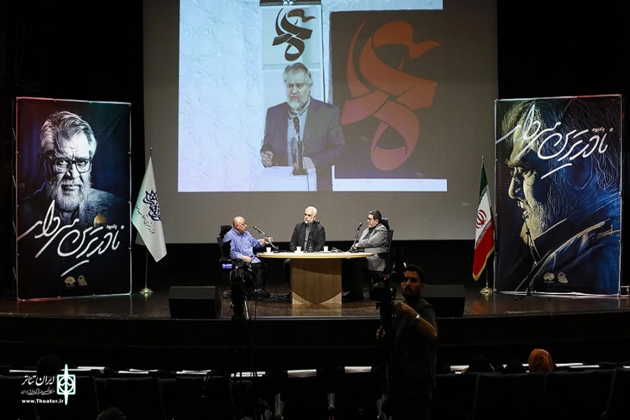 شاه‌حسینی: طالب‌زاده خادم و زبان بین‌المللی رسانه‌ای انقلاب بود
 بحرانی: حاج نادر شکارچی ایده و فکر بود
 قدیریان: طالب‌زاده با تکیه بر عاشورا رستگار شد
 2