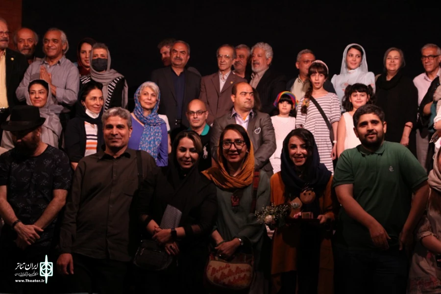 مراسم اهدای مدالیوم خانه تئاتر به "عباس جهانگیریان" 3