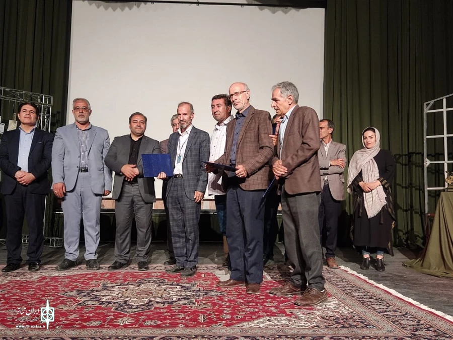 دومین جشنواره استانی تئاتر نهال شهرستان میاندوآب برگزیدگان خود را شناخت. 21
