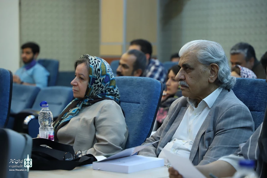 آیین رونمایی از آخرین تولیدات دفتر پژوهش،آموزش و انتشارات نمایش