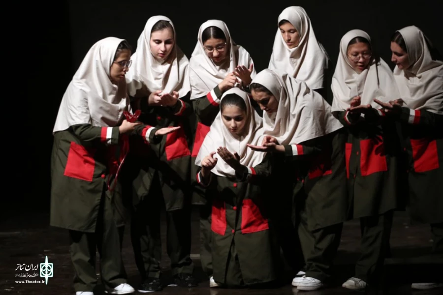 انتشار کاتالوگ بیست و هفتمین جشنواره بین‌المللی تئاتر کودک و نوجوان همدان 2