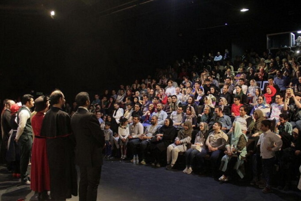 اوج‌گیری دوباره تئاتر کشور پس از کرونا

نزدیک به 70 نمایش، هر شب در تهران به صحنه می‌روند