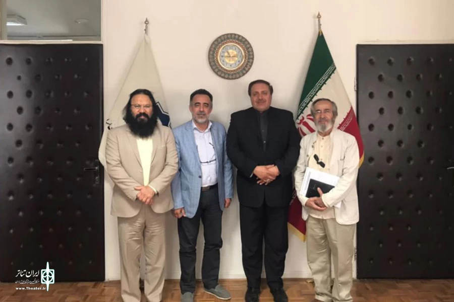 هم‌اندیشی مدیرکل هنرهای نمایشی با مدیرکل همکاری‌های فرهنگی سازمان فرهنگ و ارتباطات اسلامی