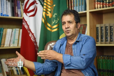 گفت‌وگو با عباس چهل‌تنان، هنرمندِ پیشکسوت تعزیه شیراز

حسینیه قوام را به محل اجرای تعزیه اختصاص دهید
