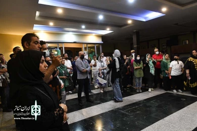 شب  چراغ نمایش پائین گذر سقاخانه