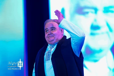 اکبر عبدی با «مشدی عباد» به صحنه بازمی‌گردد
