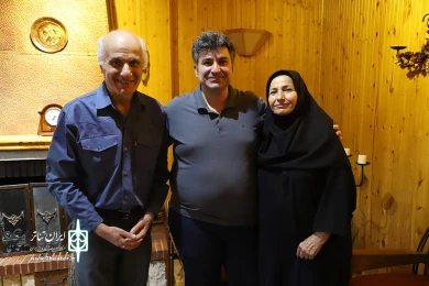 دیدار مدیرکل هنرهای نمایشی با خانواده شهید حسین قشقایی