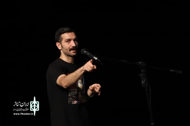 نشست مدیرکل هنرهای نمایش با فعالان دانشجویی تئاتر دانشجویی