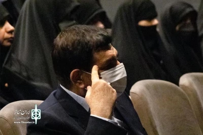 معاون اول رئیس‌جمهور، تماشاگر نمایش «روزی روزگاری جوشن» شد
