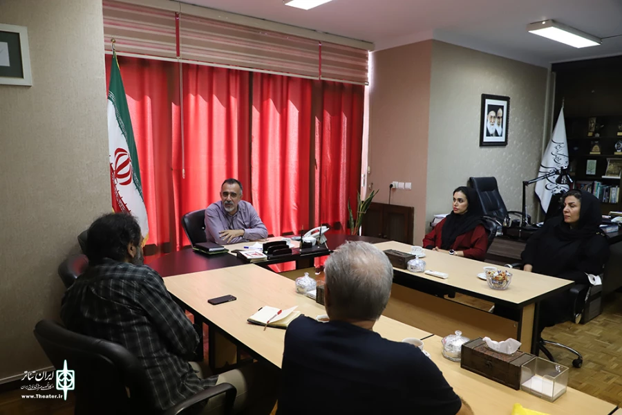 نشست صنف مدرسان تئاتر با مدیرکل هنرهای نمایشی برگزار شد 3