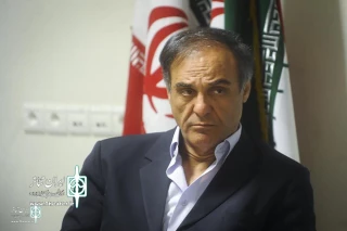 Ghotbeddin Sadeghi on Shanoo Hall

It must be evacuated