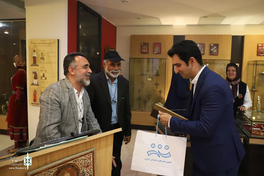 تولیدات مشترک و میزبانی گروه‌های نمایشی ارامنه در سالن‌های اصلی نمایشی کشور 9