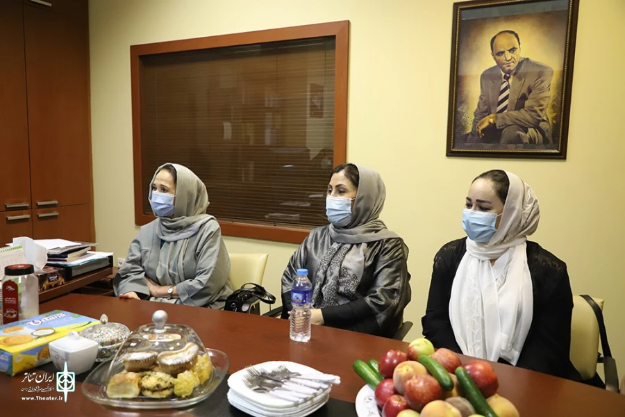 هفته فرهنگی و هنری تاجیکستان در ایران نمایش