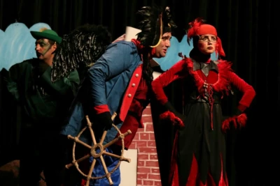 نمایشی برای مخاطبان کودک و نوجوان

«دزدان کلاغی» در فرهنگسرای ابن سینا روی صحنه می‌رود