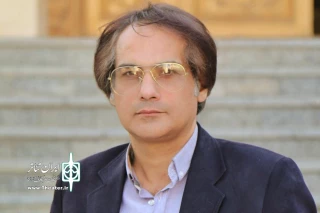گفت‌و‌گو با عضو هیئت انتخاب بخش مسابقه جشنواره تئاتر استان تهران

حمیدرضا صفار: جشنواره‌های استانی چراغ تئاتر شهرستان‌ها را روشن نگه می‌دارند