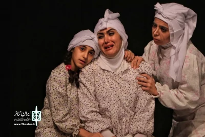 نگاهی به نمایش «ناگفته‌های هشت سال زنانگی» اجراشده در جشنواره استان تهران

روایتی از رنج و فداکاری زنان در سال‌های جنگ