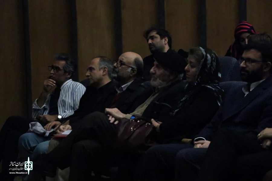 «دریا زدگی» و «پاییز نگفته بود» به جشنواره تئاتر منطقه ای معرفی شدند
 2