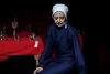چونان اسیری در قاب خالی آیینه 3