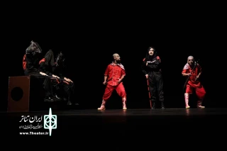 نگاهی به نمایش «لارو» نوشته و کار سینا صفوی‌فر

علم، قدرت، خام‌دستی