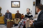 مدیر کل هنرهای نمایشی به دیدار علاالدین قاسمی رفت 2