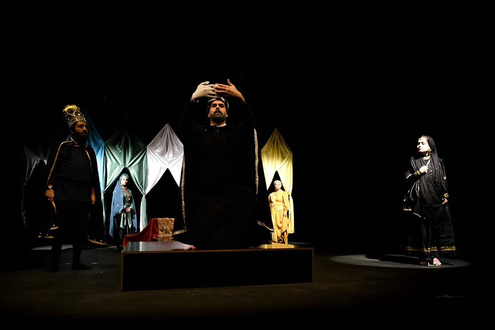 نگاهی به نمایش «بهرام به روایت هفت‌پیکر» کار حامد شیخی

کمدی غفلت