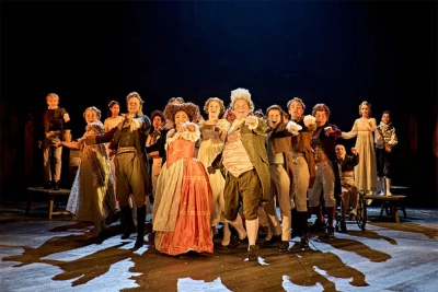 کمپانی رویال شکسپیر انگلستان انجام داد

اجرای سه نمایش موزیکال به مناسبت کریسمس