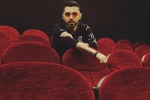 آرش امیری کارگردان نمایش خانه برنارد آلبا