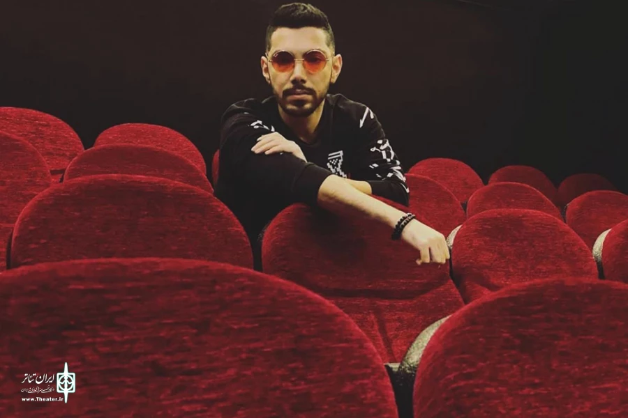 آرش امیری کارگردان نمایش خانه برنارد آلبا