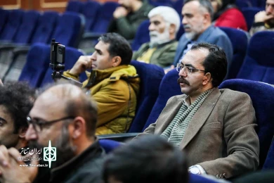 جلسه نقد و بررسی تئاتر های اجرا شده روز سوم