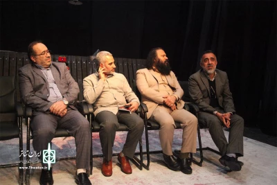 در نشست صمیمی با هنرمندان حاضر در بیست و هفتمین جشنواره تئاتر فجر مناطق کشور- منطقه 2 بوشهر عنوان شد

هنرمندان گوهر ایران‌زمین هستند