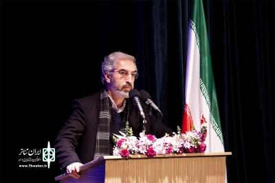 معاون امور هنری مطرح کرد

محمود سالاری: غنی‌سازی سالن‌های تئاتر در دستور کار است