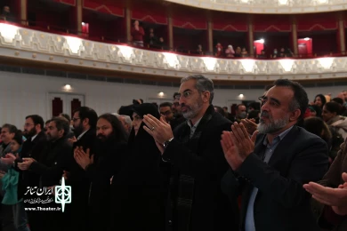 استقبال مخاطبان از نمایش ایرانیان