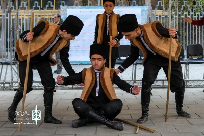 مام