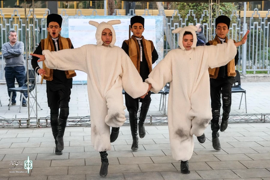مام