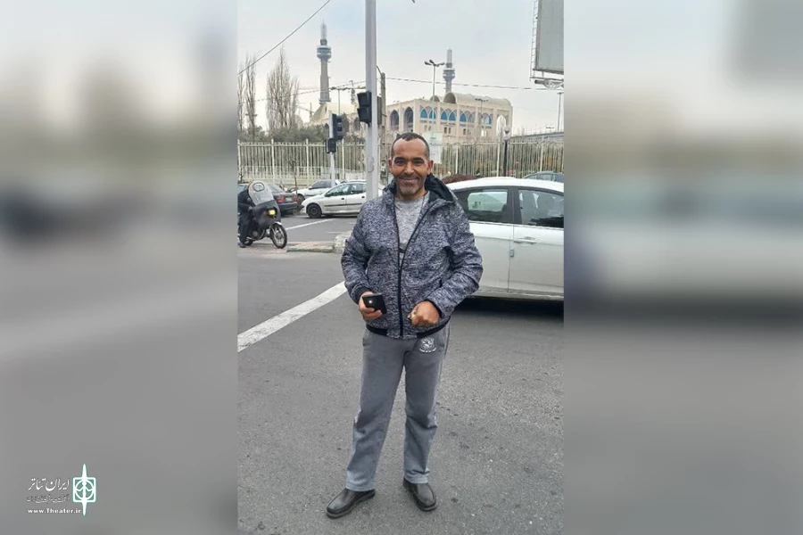 کارگردان خارجی چهل و یکمین جشنواره تئاتر فجر به نماز جمعه رفت 2