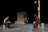 بیگانه درخانه