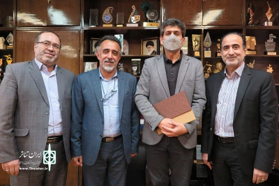معرفی دو مدیر جدید در عرصه هنرهای نمایشی

حکم انتصاب علی ایزدی و نرگس یزدی صادر شد