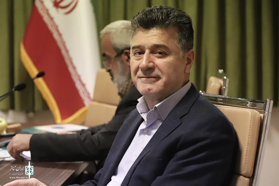 محمدباقر قهرمانی: جشنواره باید محمل تشویق هنرمندان نمایش‌های ایرانی باشد 2