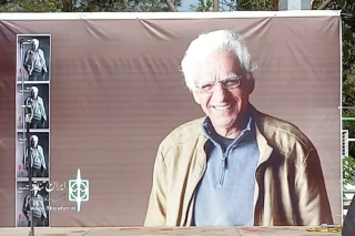 صبح امروز در قطعه هنرمندان بهشت زهرا رخ داد

وداع ناباوارانه هنرمندان با کیومرث پوراحمد