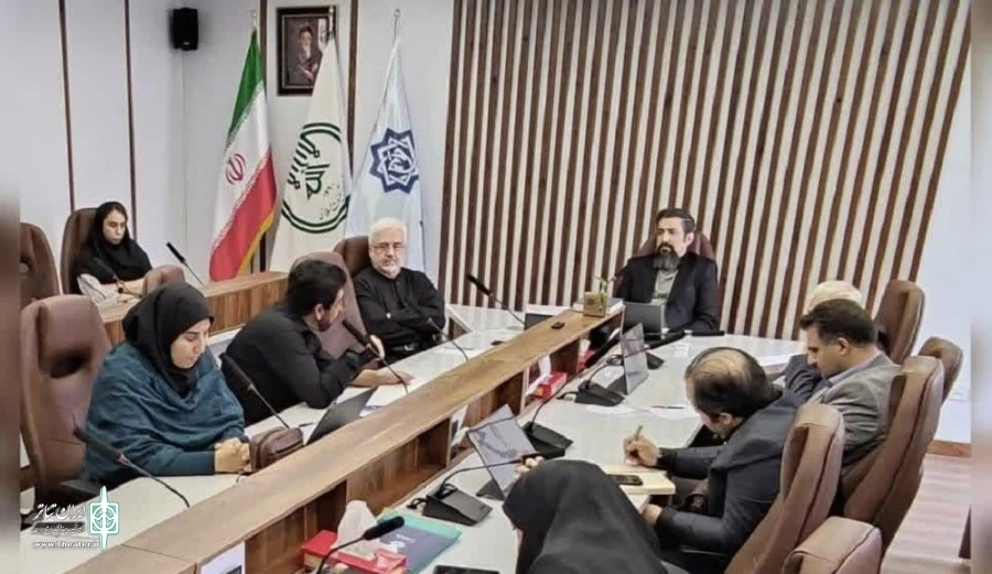 مجموعه نشست‌های پاسداشت هفته هنر انقلاب برگزار شد 2